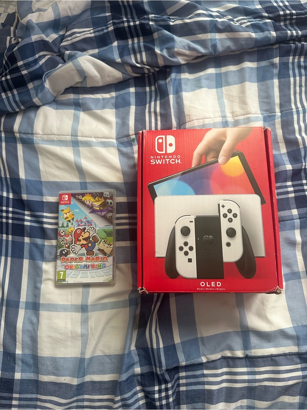Nintendo Switch OLED Console - White Joy‑Con